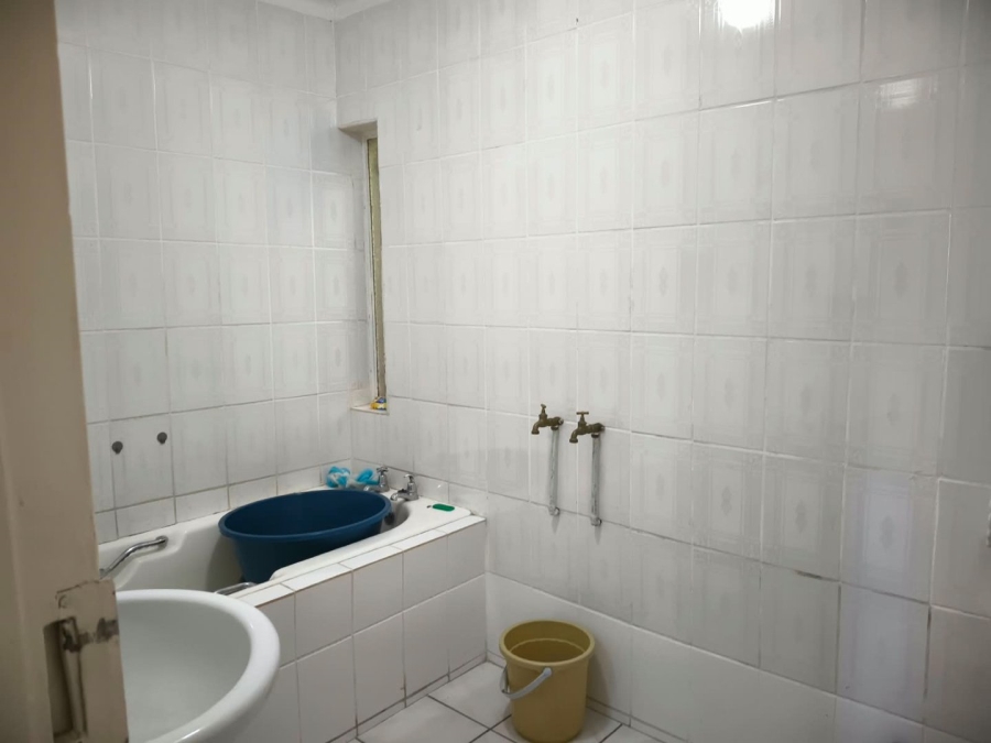 5 Bedroom Property for Sale in Wilgehof Free State